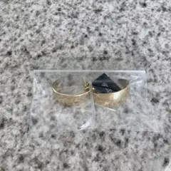 ゴールドピアス 新品 雑誌掲載品