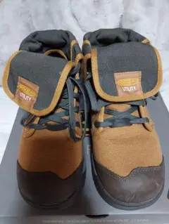 KEEN キーン ローズウェル ミッド