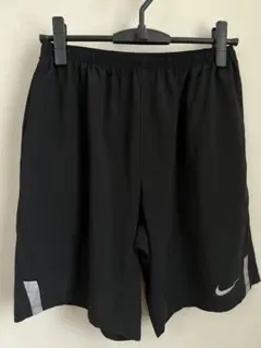 Nike DRI-FIT ブラックショートパンツ　Lサイズ