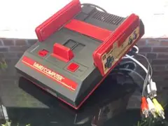 ファミリーコンピュータ 本体 AVケーブル付き