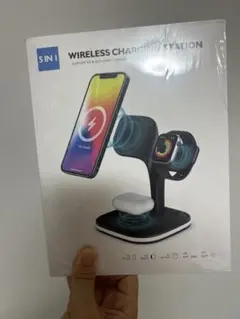 新品　ワイヤレス充電器 急速充電 マグネット式充電 充電スタンド 置くだけ充電