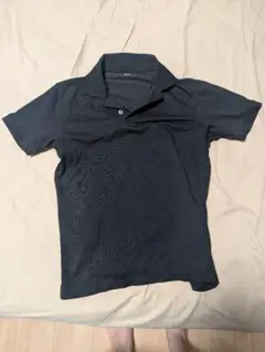 UNIQLO 黒 ポロシャツ
