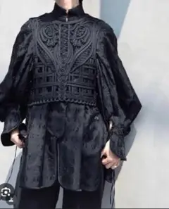 【期間限定値下げ】Mame Kurogouchi 24FW コード刺繍ベスト 黒 レディース】Cord Embroidery Vest | Mame Kurogouchi(マメ