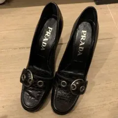 プラダ パンプス