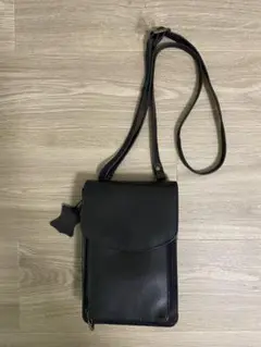 本革レディースショルダーバッグ（黒）