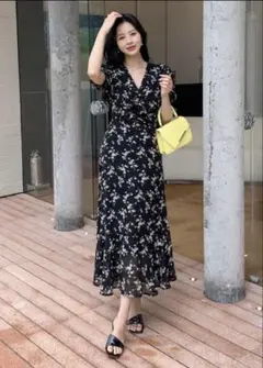 SHEIN 花柄ロングワンピース