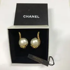 CHANEL イヤリング