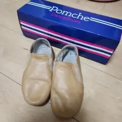 ポムシェシューズ18.5