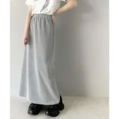 新品未使用タグ付き　シルバーロングスカート　ラメラメ◡̈⃝︎