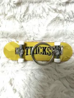 tricks キーホルダー