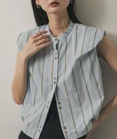 ダブルボタンバルーンブラウス