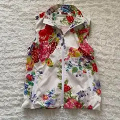 8e HUITIEME sports studio　テサント　花柄ベスト