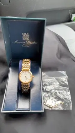 Maurice Gaultier ゴールド時計