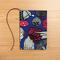 《 四六判》ブックカバー ハンドメイド ベジタブル ネイビー
