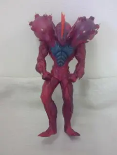 強殖装甲ガイバー 獣化兵ヴァモア フィギュア ソフビ　0707C Amazon.co.jp: 超獣化兵 ハイパーゾアノイド ゼンクルブ BFW