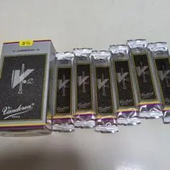 Item thumbnail for item 0fc17d6d-c7ff-4b71-a3b4-b320b8227f6b