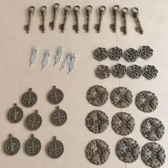 メタルチャーム　キーチャーム　羽　花　メダル　いろいろセット
