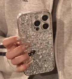 iPhone13用ラメ入りシルバーケース