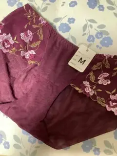 Item thumbnail for item 7b8f78d5-eb40-480d-ae56-3b45962edd84