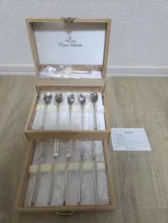 Item thumbnail for item 6387bd27-fcf9-4a92-8001-6fb7677198be