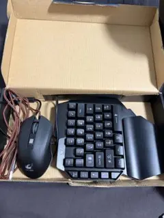 ゲーミングキーボードとマウスセット