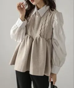 フロントスカラップペプラムベスト　AMELY　Lサイズ