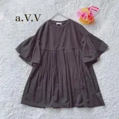 アーヴェヴェ【M】フレアスリーブ Tシャツ ブラック　ゆったりめ