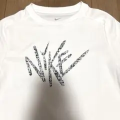 NIKE Tシャツ