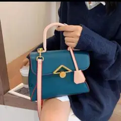 色と形が個性的2ウェイバッグ