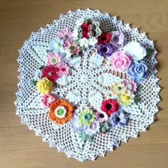 大きなレース編みのお花のドイリー No1 コサージュ4個