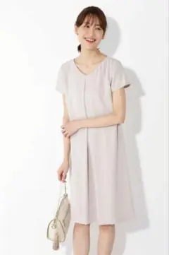新品未使用NATURAL BEAUTY BASICVネックタックワンピースM
