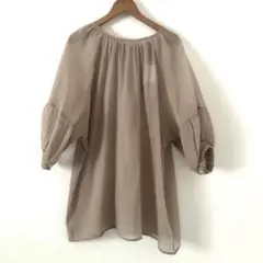 【タグ付き未使用】しまむらコラボCHO*シアーギャザーTU 中茶