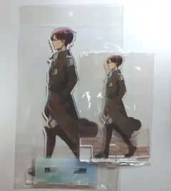 進撃の巨人　リヴァイ　アクスタ