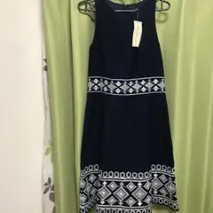 ネイビー ノースリーブ刺繍ワンピース