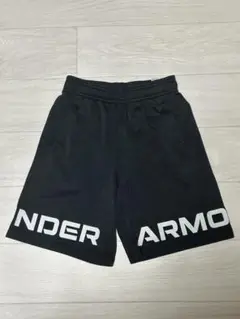UNDER ARMOUR ハーフパンツ