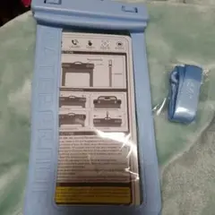 防水スマホケース 青 ストラップ付き