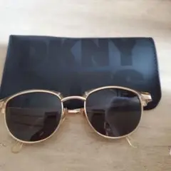 Item thumbnail for item 0b3fb46b-7f4a-4d9e-b072-b064f548f08b