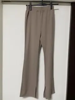 【GU】フレアパンツ