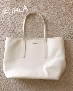 【FURLA】フルラ トートバッグ 白 A4可