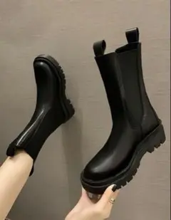 ブラック サイドゴアブーツ 厚底