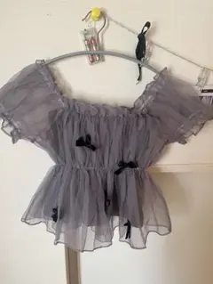 オフショルトップス