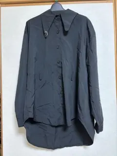 黒色　カッターシャツ