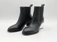 Item thumbnail for item c9356cbd-28d5-4e93-bfc8-c1ac0a43b57f