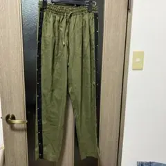 avion オリーブグリーン サイドボタン付きパンツ