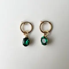 グリーンビジューフープイヤリング