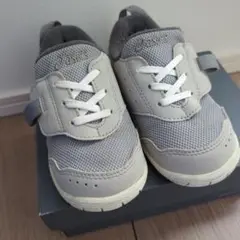 アシックス　asics　14センチスニーカー　グレー