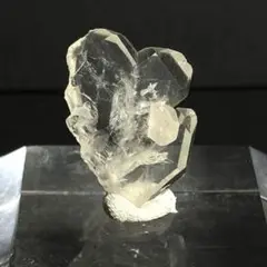 ✳39年前入手　長崎県奈留島*水晶　虹入り‼️ 鑑定機関鑑別書付　浄化、標本など‼️ ✳39年前入手 長崎県奈留島*水晶 虹入り‼️ 鑑定機関鑑別書付
