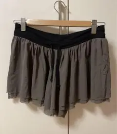 ヨガウェア　ショートパンツ　DHC ヨガ　バレエ　ボトムス　グレー　メッシュ