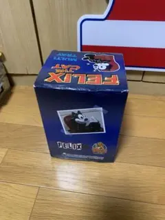 s*a様 【セット】フェリックス　 ボビングヘッド フィギュア　小物入れ　灰皿【 Amazon.co.jp: フィリックス・ザ・キャット フィギュア Felix