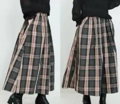 新品タグ付き　TRUBE タータンチェックロングスカート